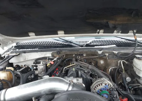 2004 Chevrolet Tahoe Z71 from USA, damaged, VIN 1GNEK13Z14R224306